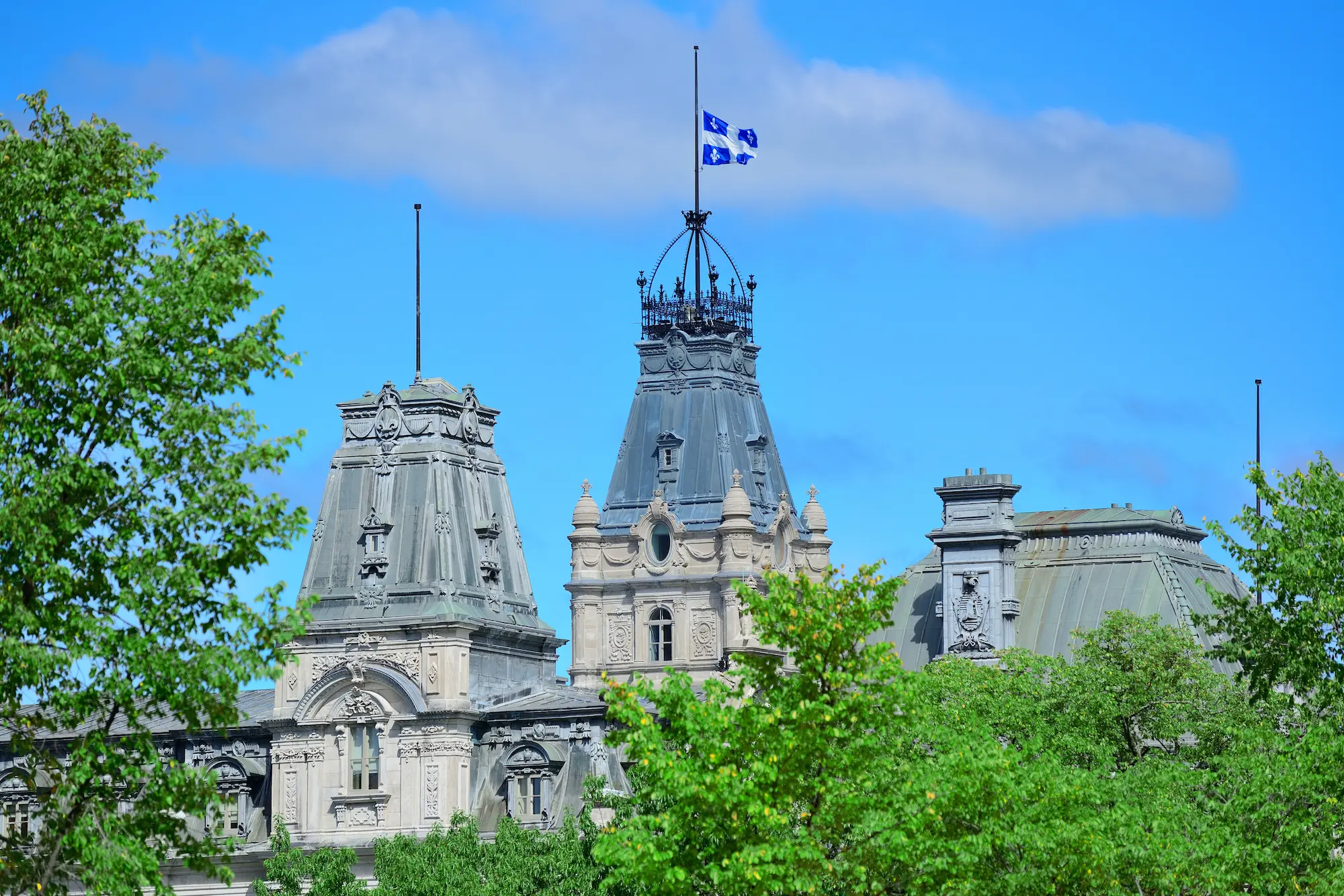 Nouvelle cheffe de la CAQ : Que nous réserve le mandat de la première ministre Fréchette? 